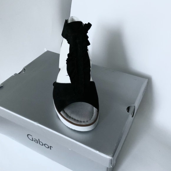 Gabor Samtchevreau Black T-Strap Wedge Flat Sandal - Picture 10 of 11